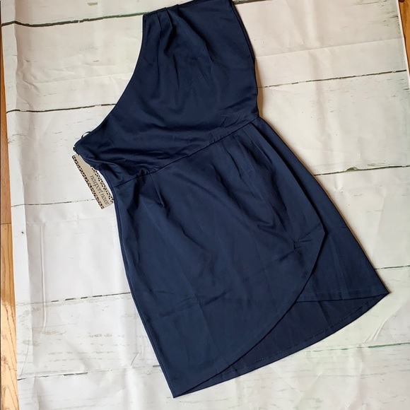 Newport News Dresses & Skirts - NWT off the shoulder dress